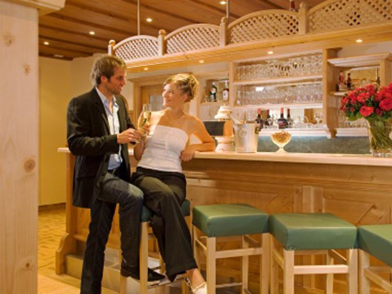 Alpen Glueck Hotel Kirchberger Hof 티롤 키르흐베르크 외부 사진